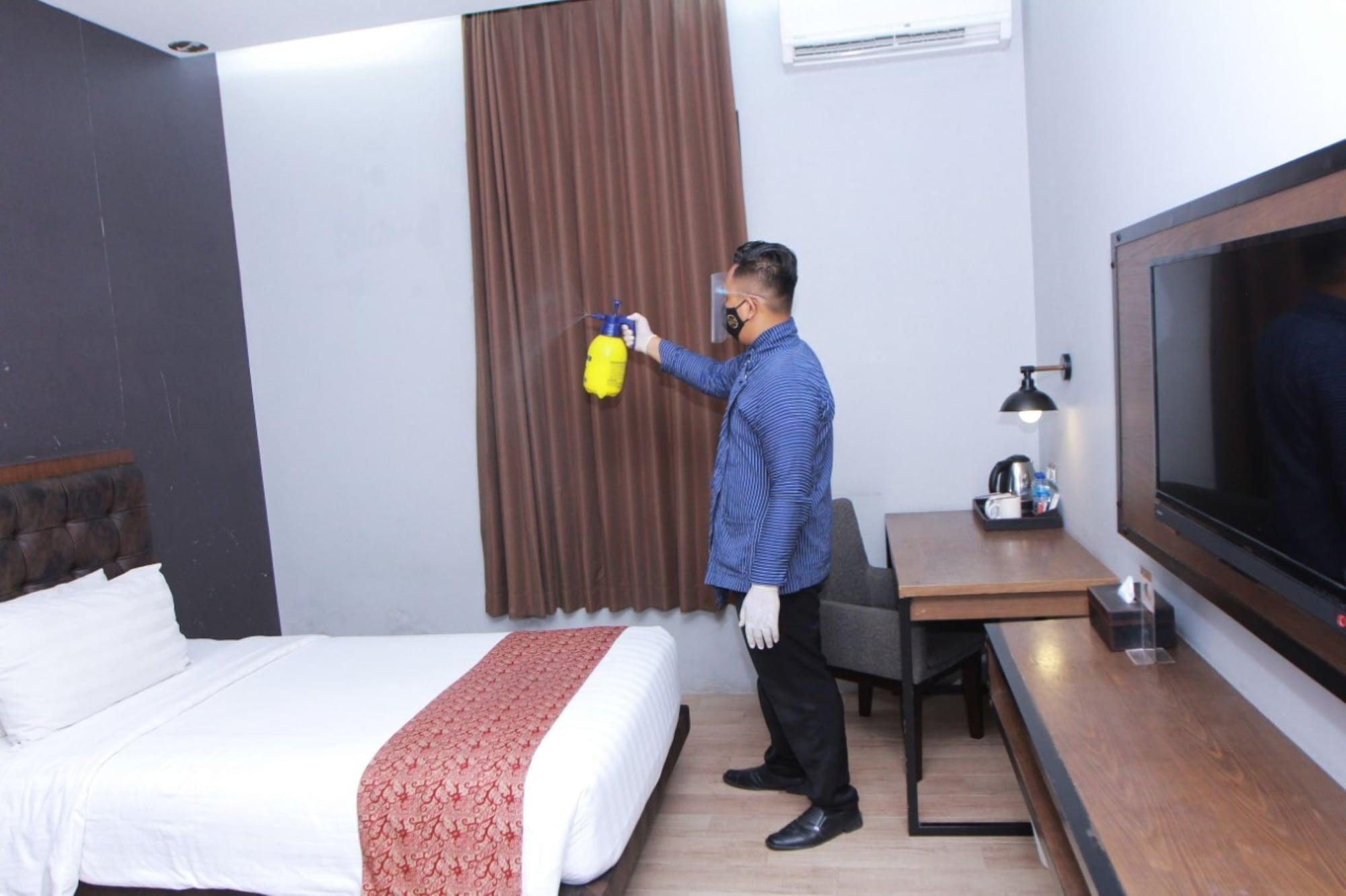 Grand Kangen Hotel Urip Sumoharjo يوغياكارتا المظهر الخارجي الصورة